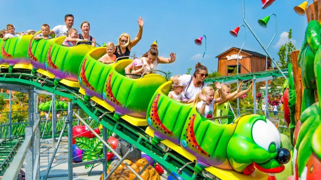 Gdzie na weekend z dzieckiem? 50+ pomysłów na udaną rodzinę przygodę!